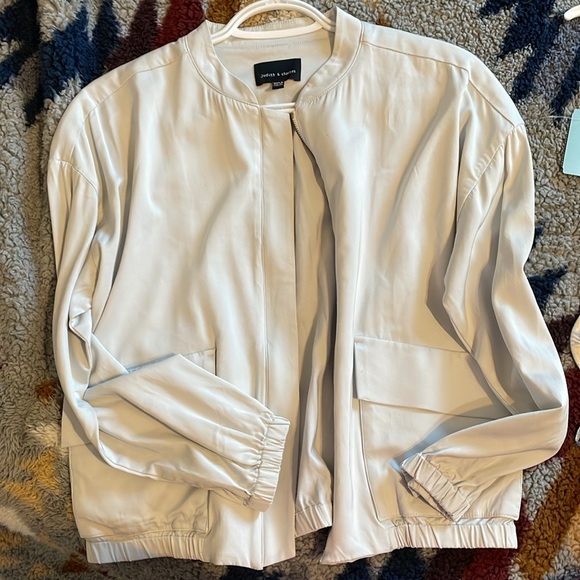 Judith and Charles elegant bomber - Picture 1 of 5